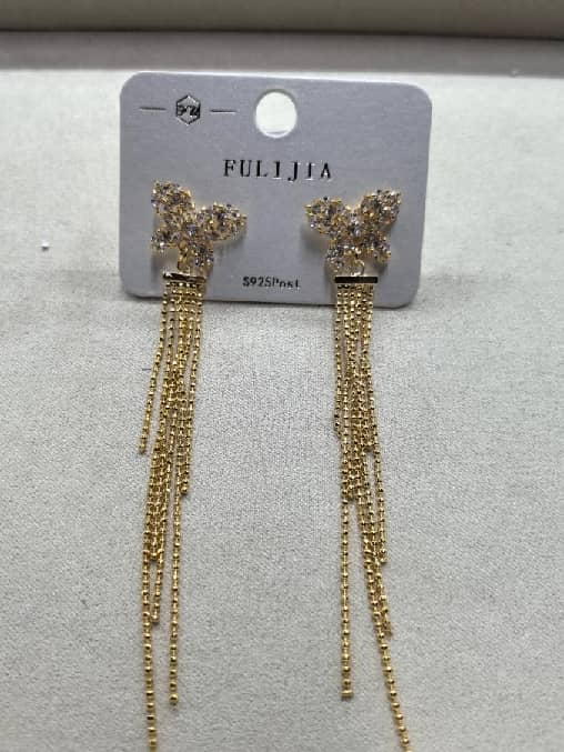 EARRINGS (Aretes largos)