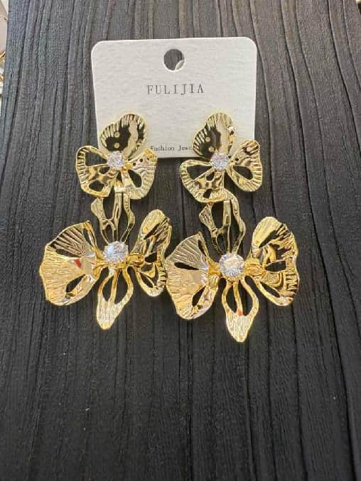 EARRINGS (Aretes largos)
