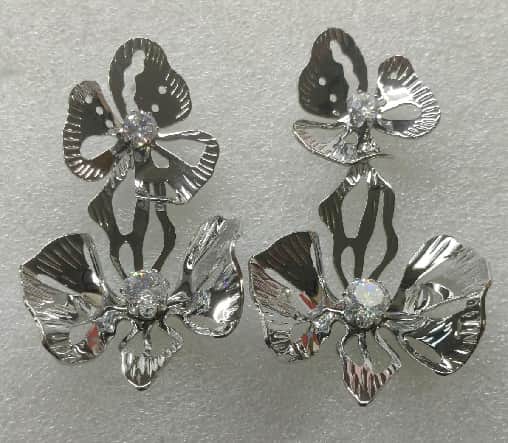 EARRINGS (Aretes largos)