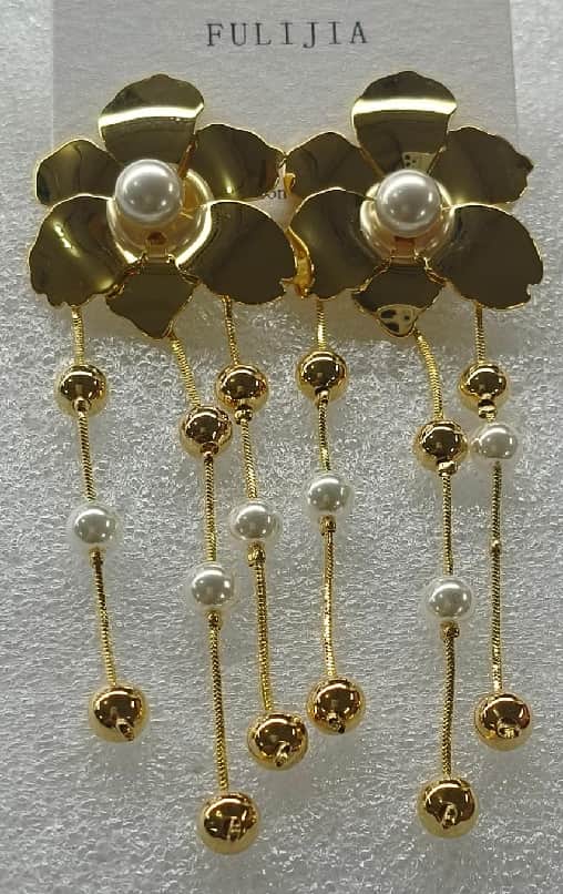 EARRINGS (Aretes largos)