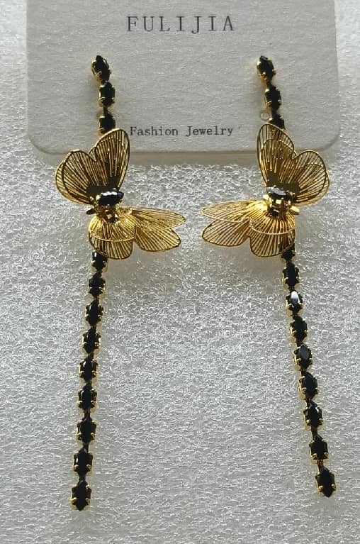 EARRINGS (Aretes largos)