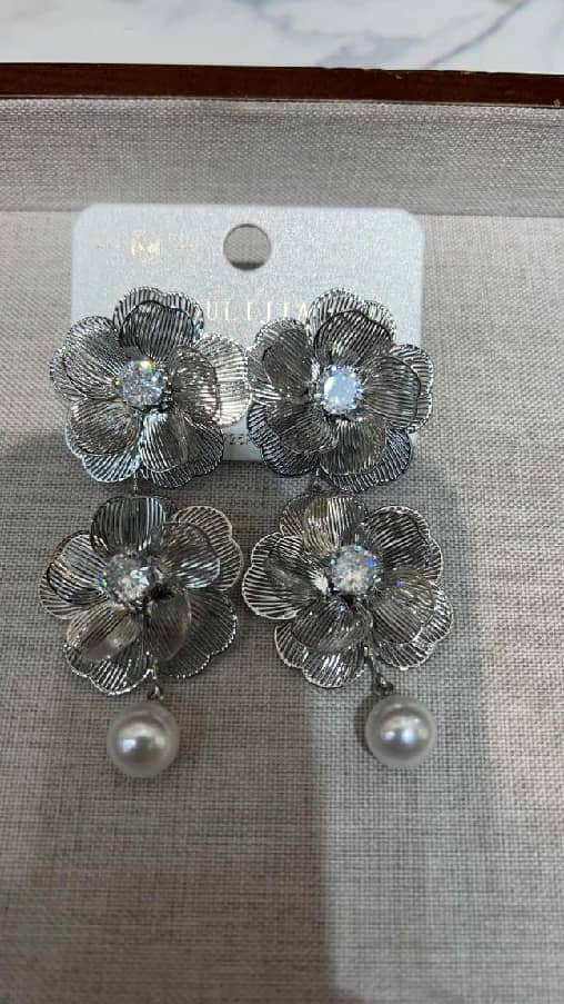 EARRINGS (Aretes largos)