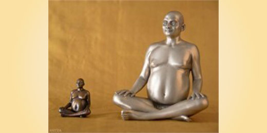 Statue of Bhagavan Nityananda