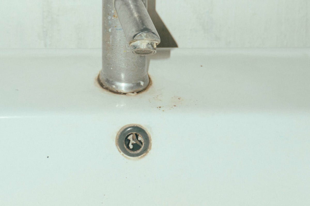 Modern single-handle bathroom faucet