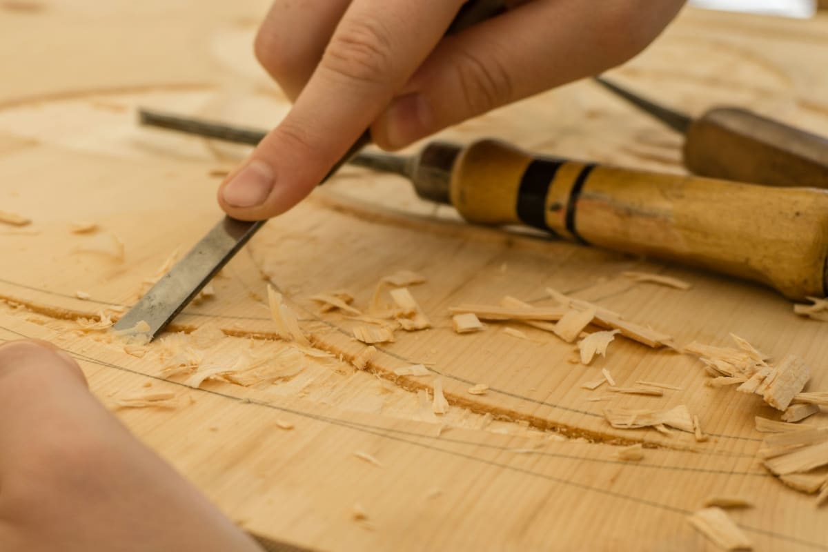 Cutting a clean line with a chisel