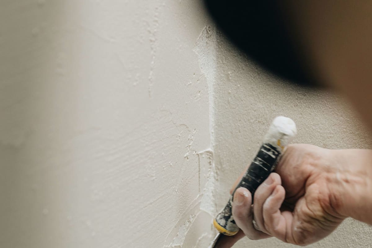Smoothing patch into a corner