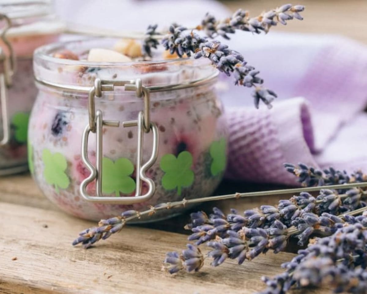High-Protein Berry, Oat & Greek yogurt Smoothie
