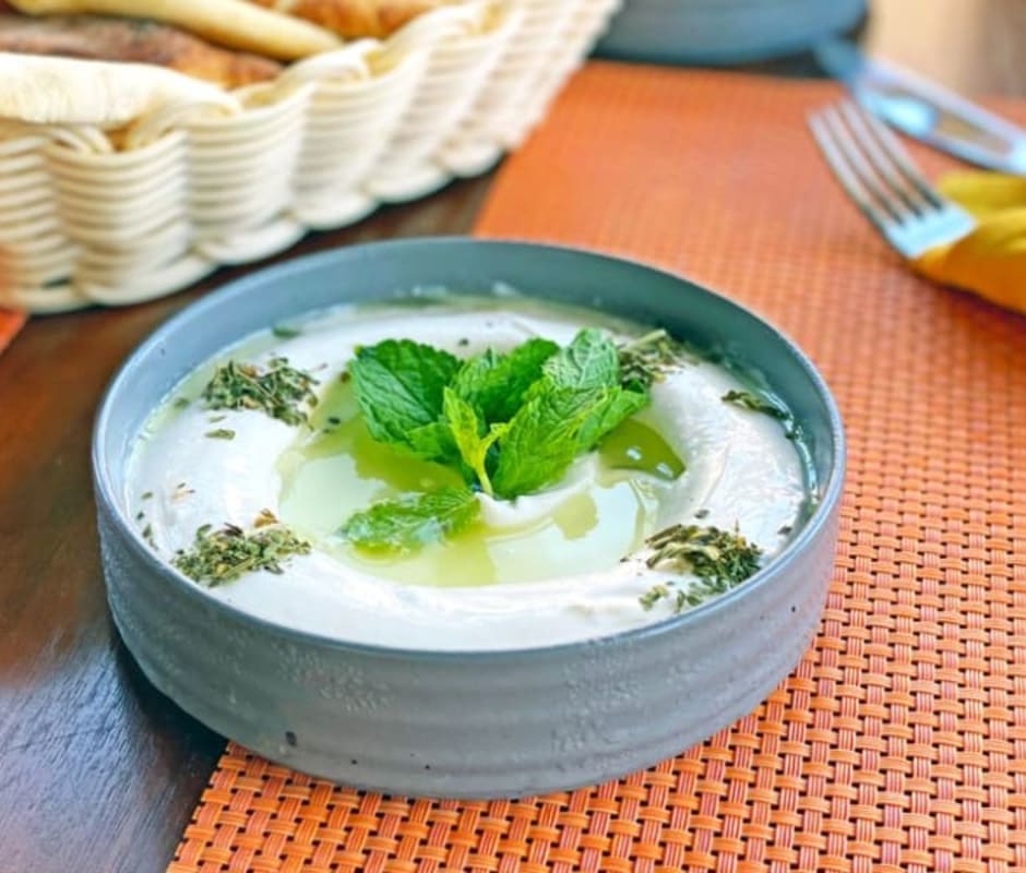 Cucumber, Mint & yogurt Dip with Wholemeal Pitta