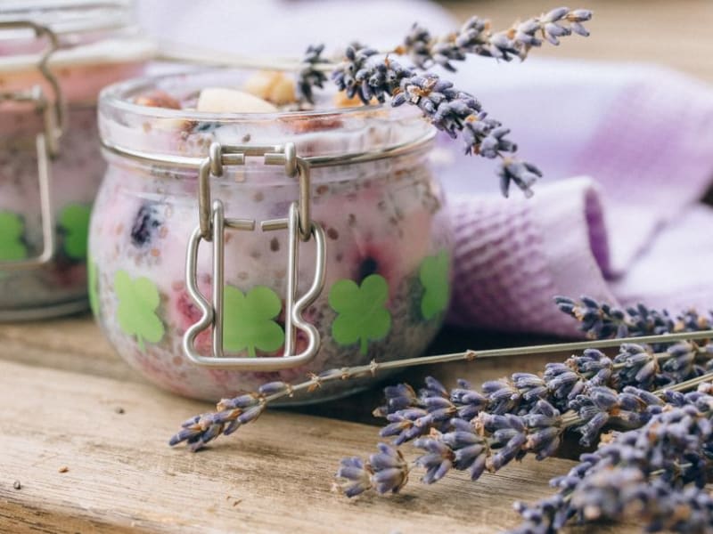 High-Protein Berry, Oat & Greek Yoghurt Smoothie