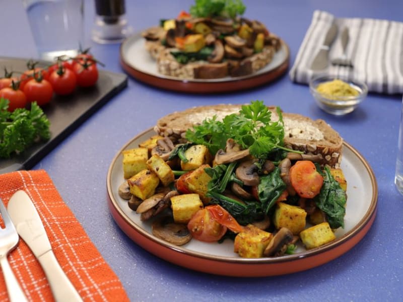 High-Protein Tofu & Spinach Scramble with Turmeric