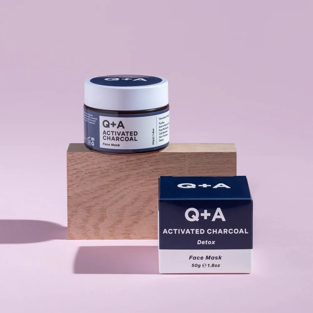 Q+A Activated Charcoal Face Masque facial au charbon actif 50G