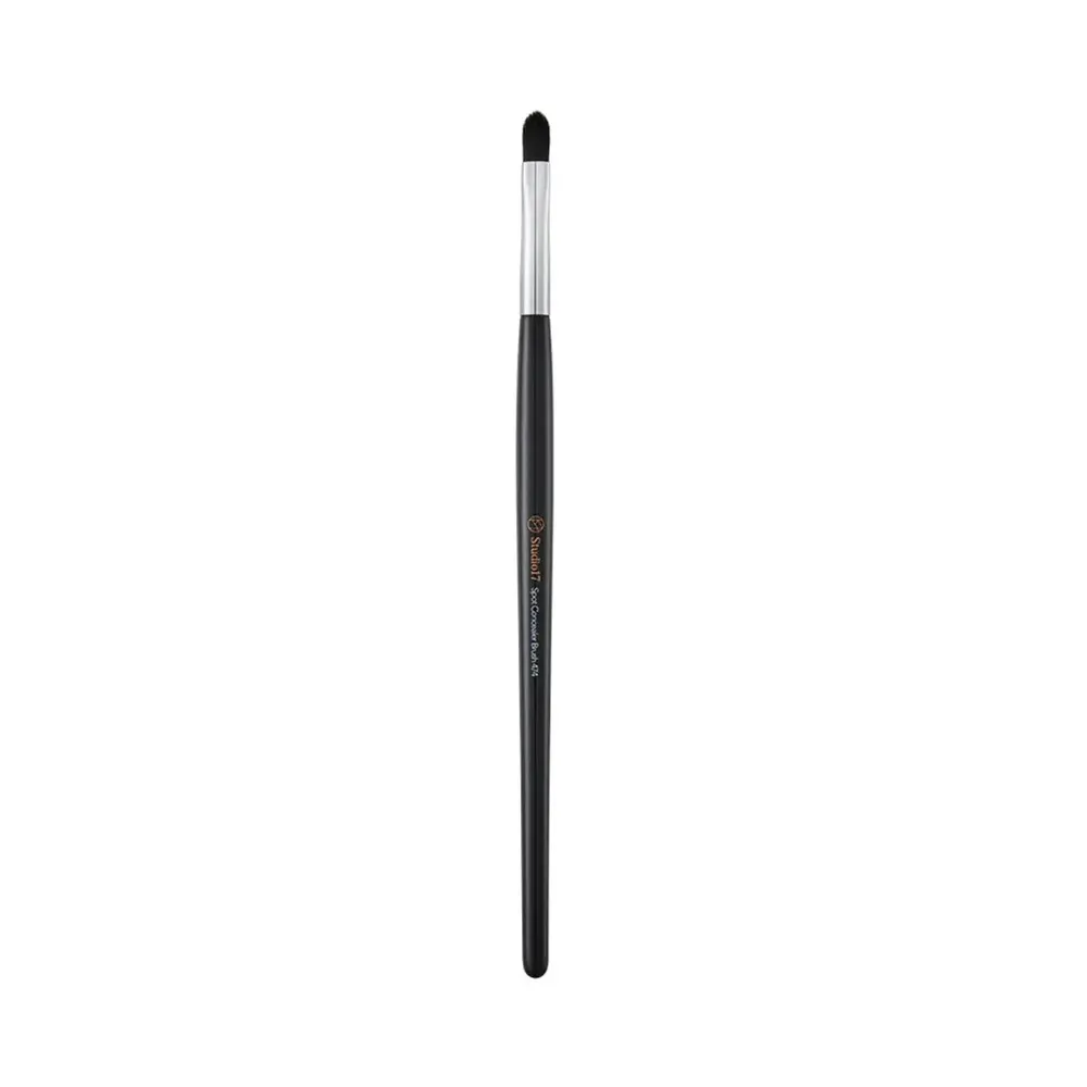 Studio17 فرشاة Spot Concealer 474 1 قطعة - فرشاة تصحيح دقيقة للهالات والعيوب