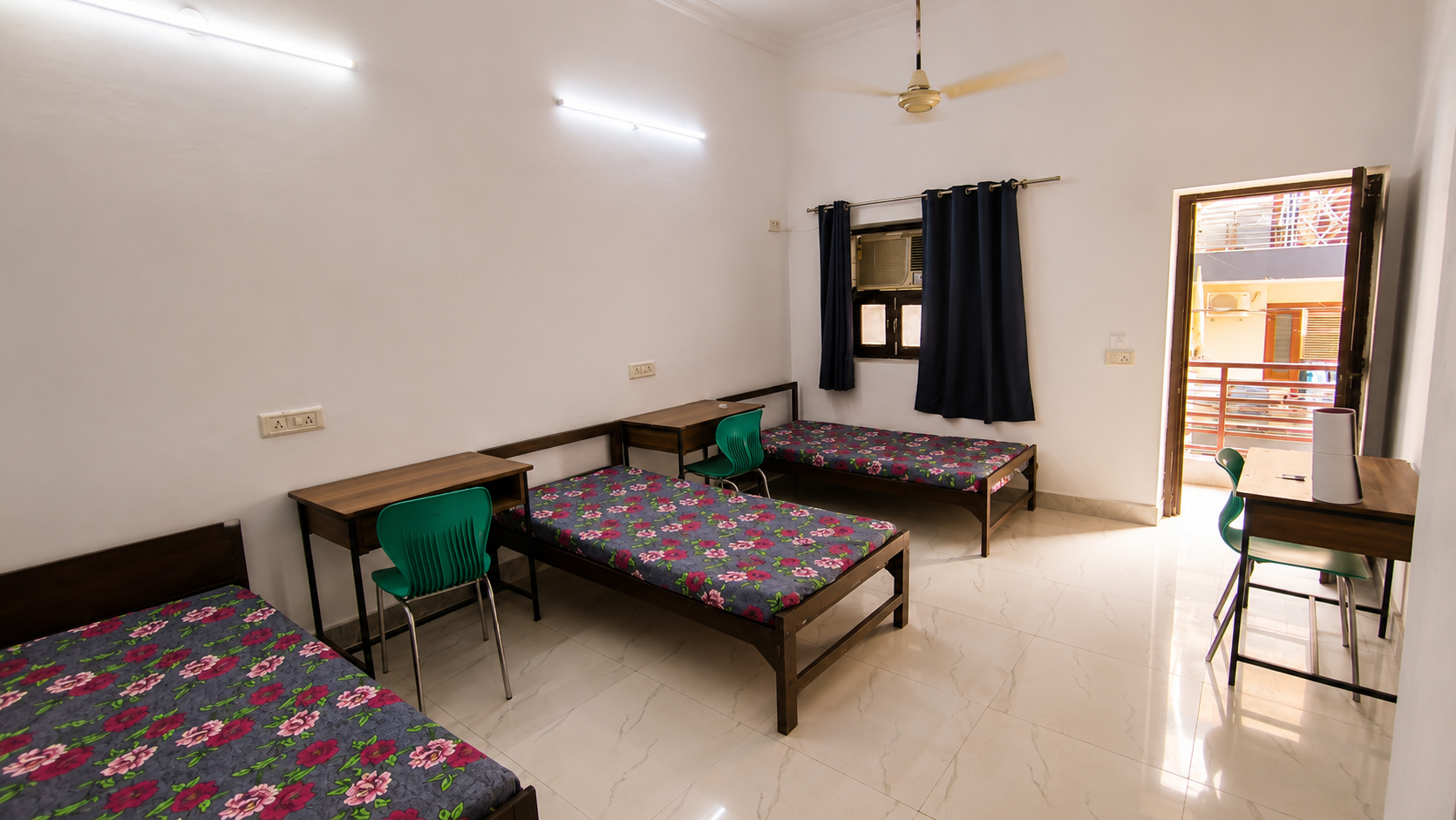 Room photo 5