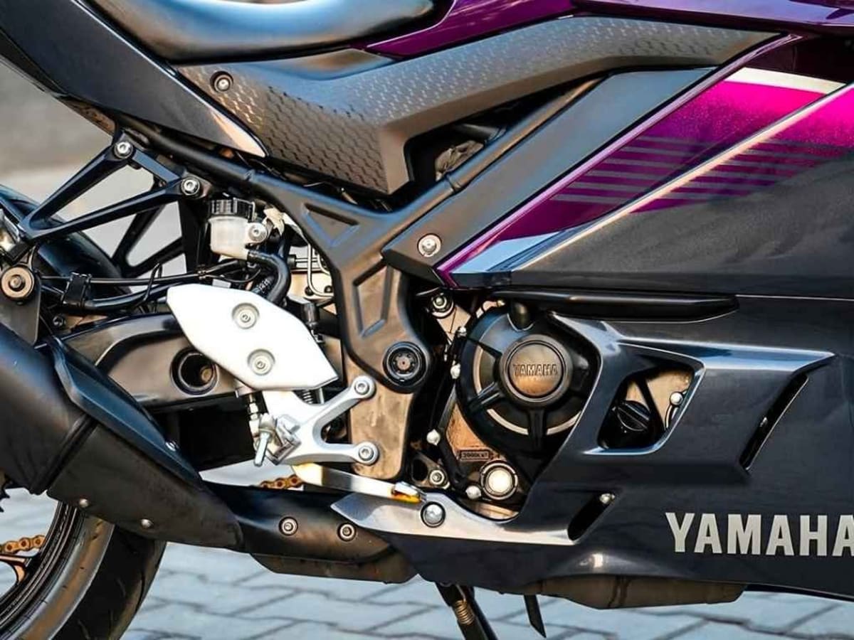 Yamaha R3 photo 3