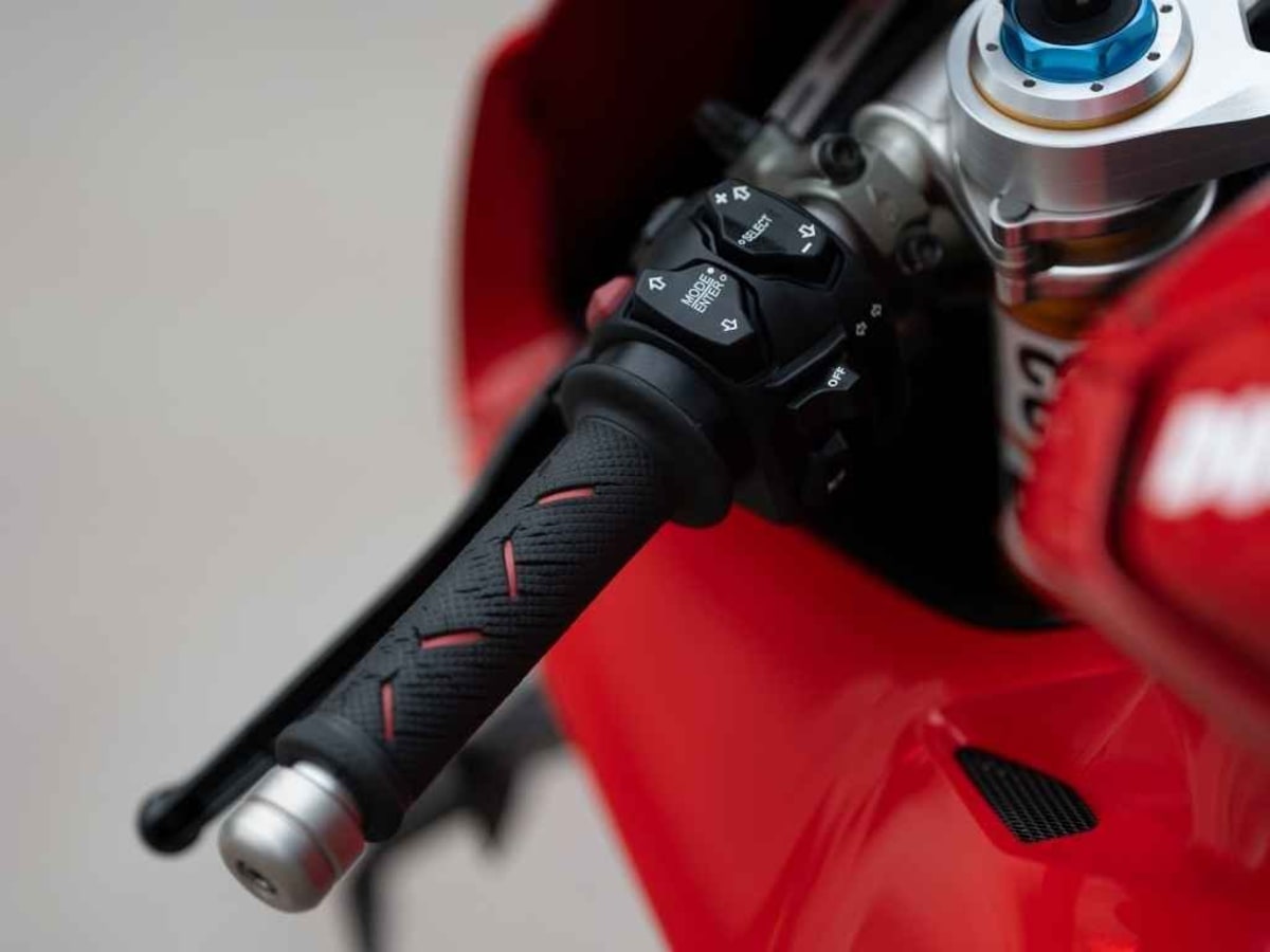 Ducati Panigale V4S photo 14