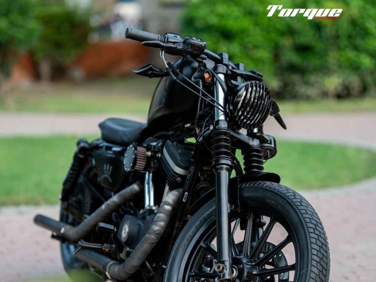Harley Davidson Sportster 883 photo 2