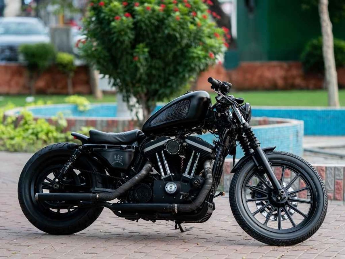Harley Davidson Sportster 883 photo 3
