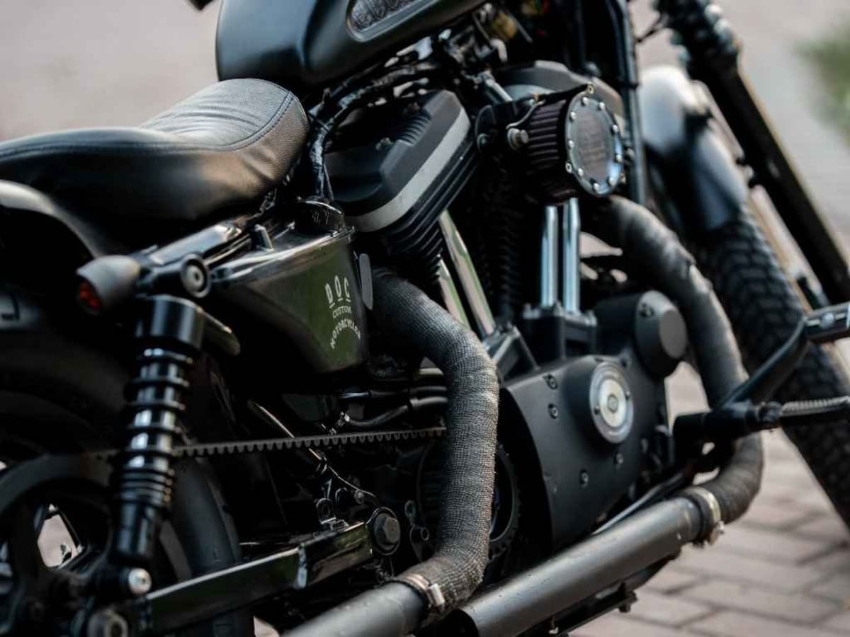 Harley Davidson Sportster 883 photo 5
