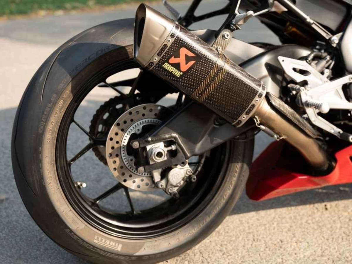 Honda CBR 1000 RR-R photo 5