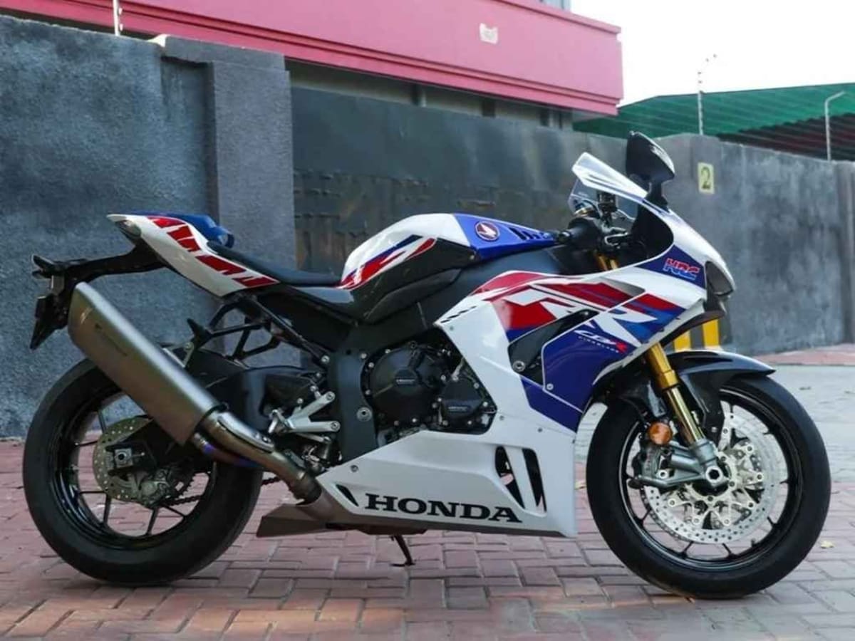 Honda CBR 1000-RR Anniversary Edition photo 5