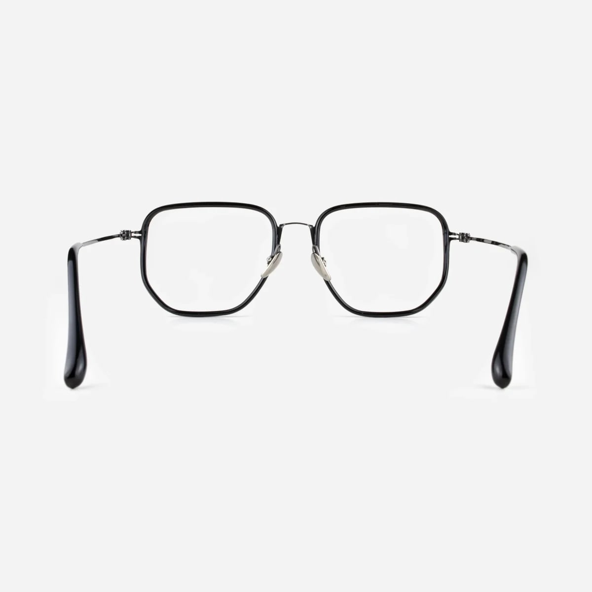 Mikkel Black 3