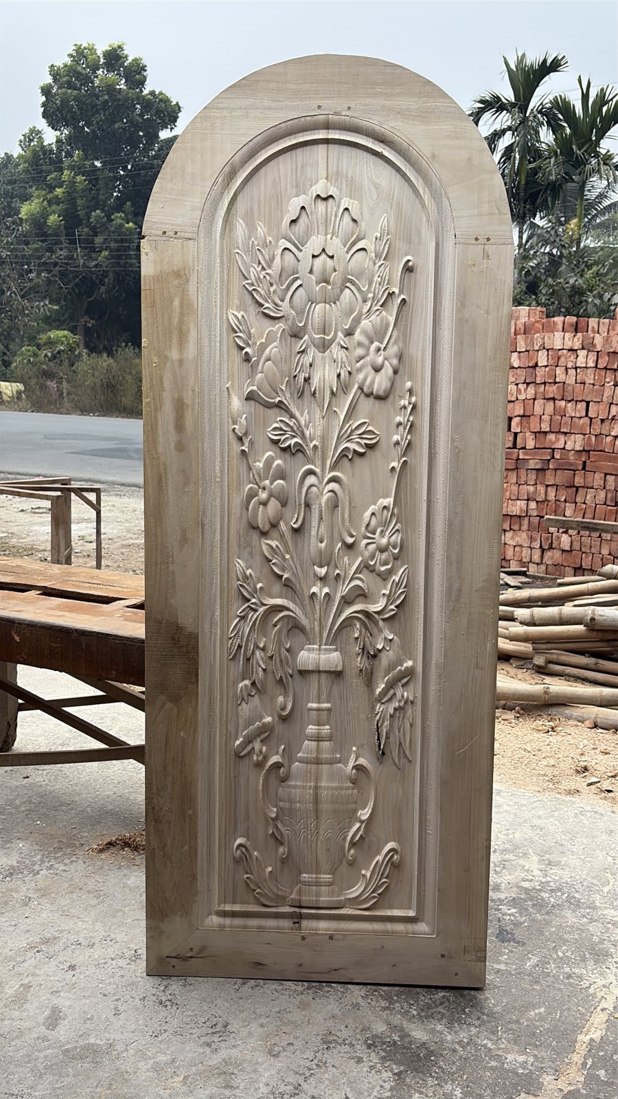 Arched Flower Vase Door