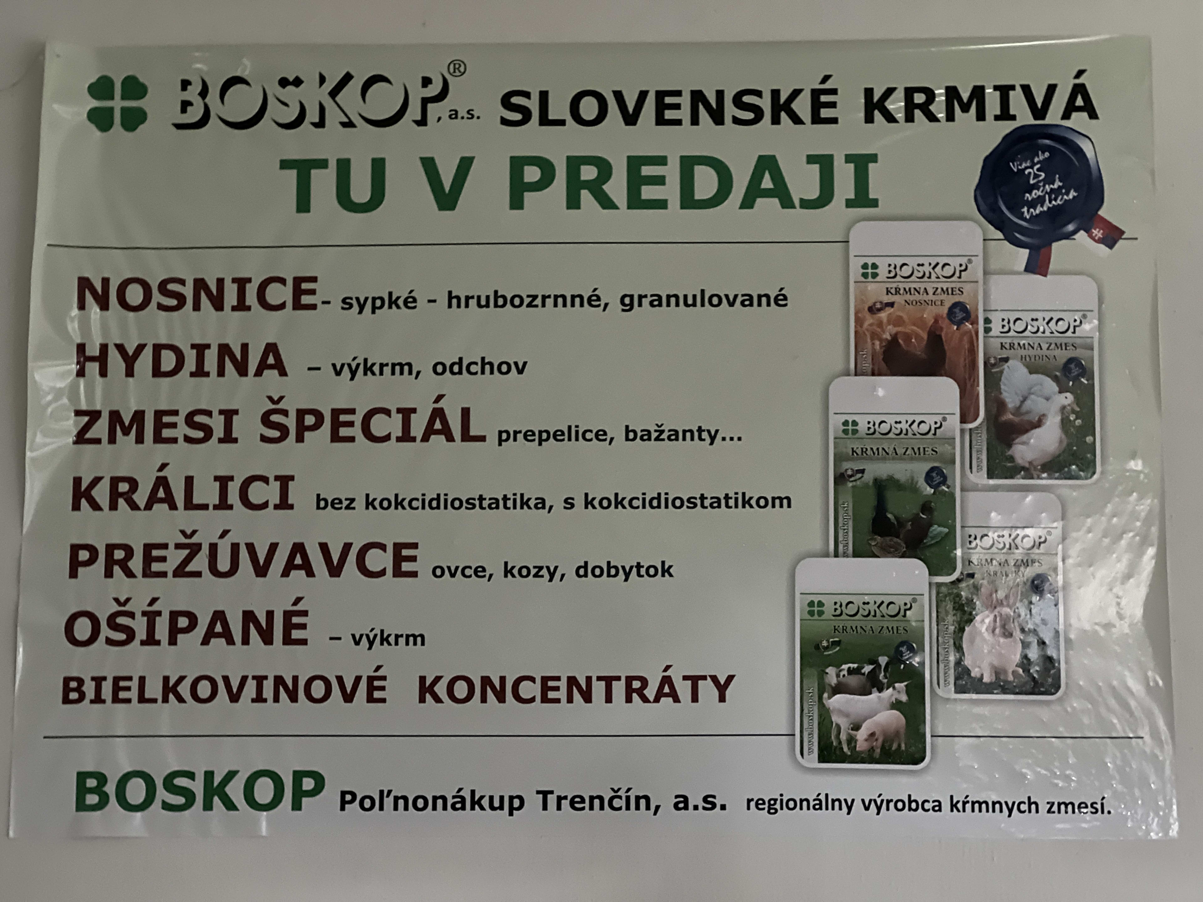 Tabuľa Boskop v predajni — zoznam kŕmnych zmesí pre nosnice, hydinu, králiky, prežúvavce a ošípané