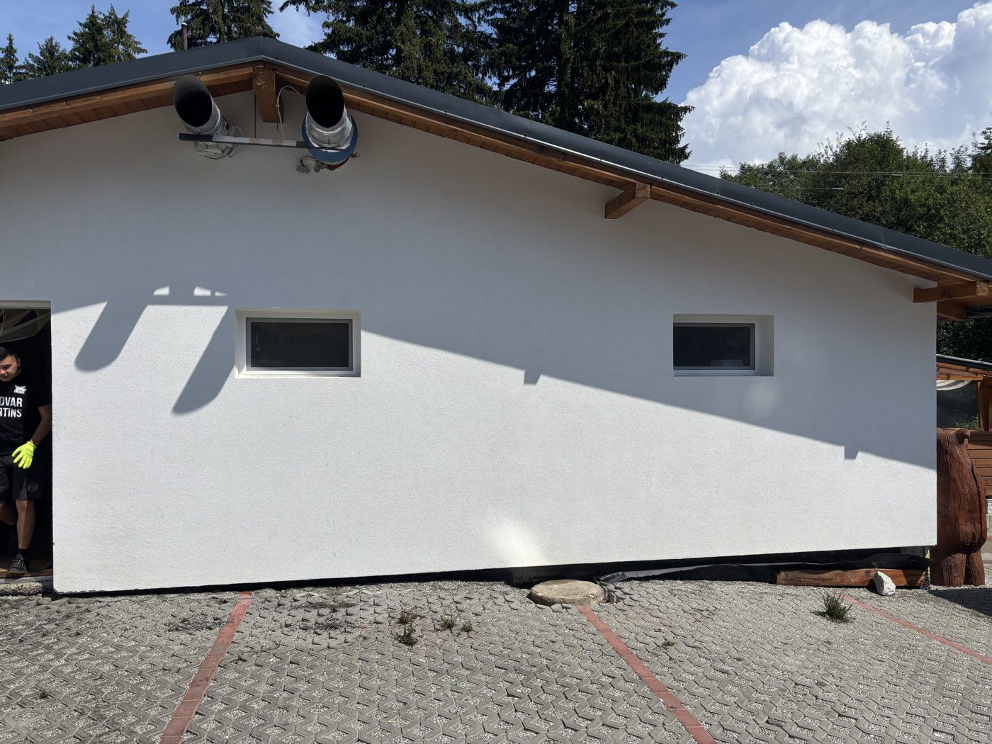 Reštaurácia na Stráňach po vyčistení fasády
