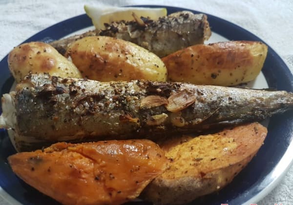 תמונה של מתכון דג בקלה אפוי בתנור