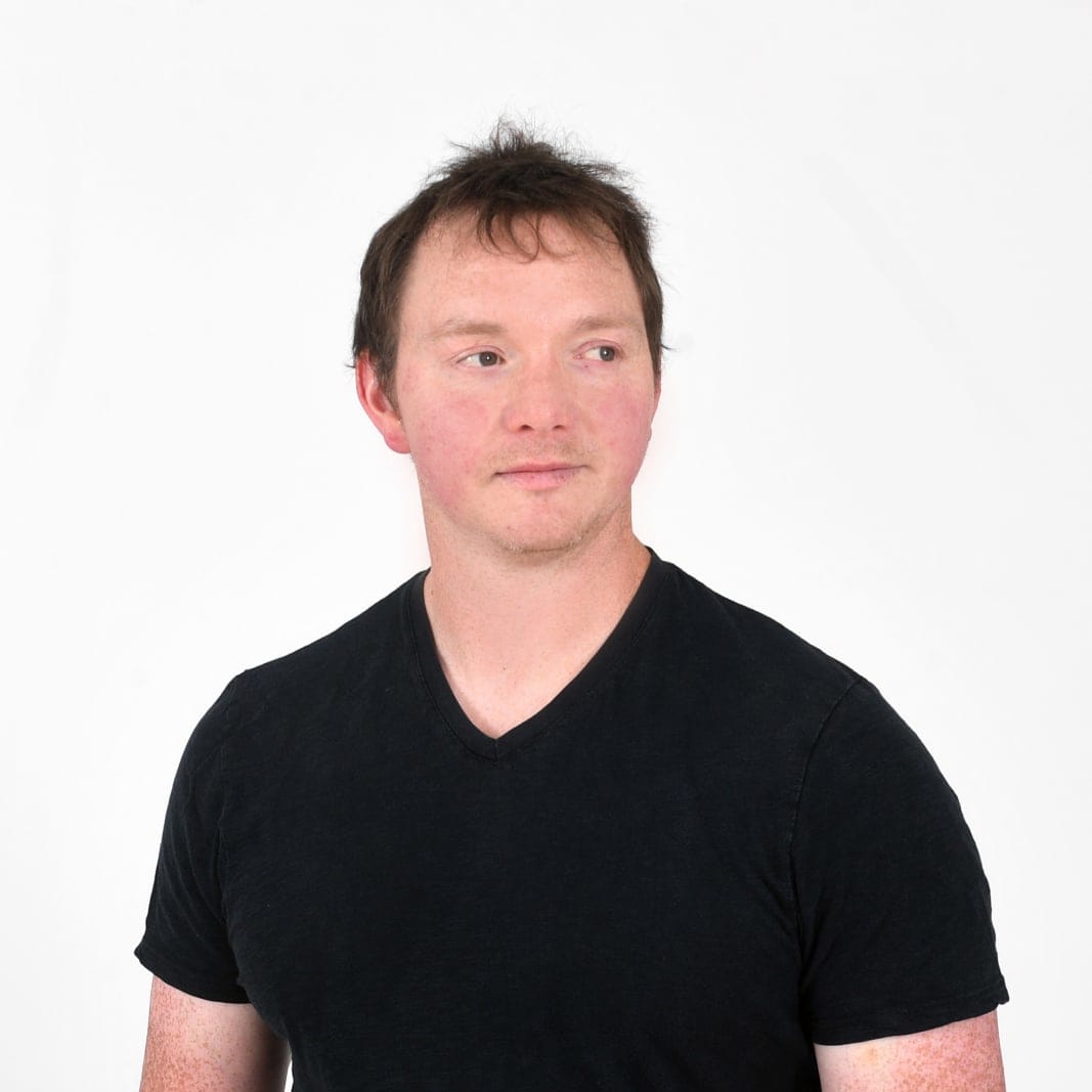 Focused looking, front