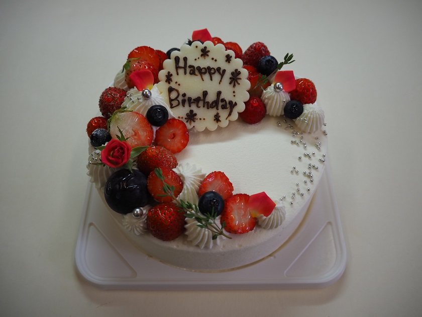 ninanino デコレーションケーキ