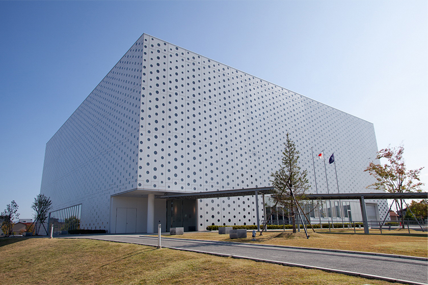 金沢海みらい図書館
