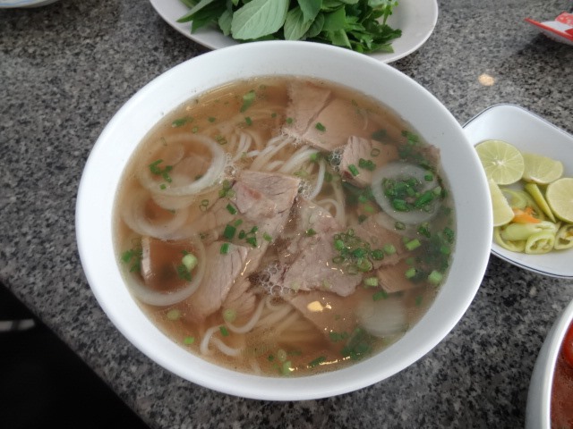 HoChiMinh_PhoQuynh_2""