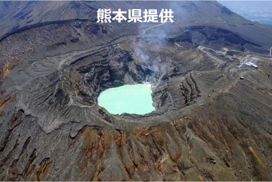 パステル原画 A5 2枚セット】天空の道（熊本地震前後の阿蘇） 阿蘇山