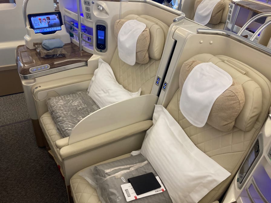 搭乗記】エミレーツ航空A380ビジネスクラスでフランス・ニースへ｜人気