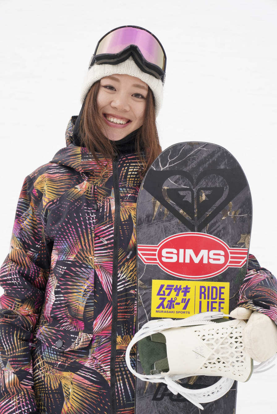 ムラサキスポーツ所属プロスノーボーダー2名と行く！滑って泊まって観