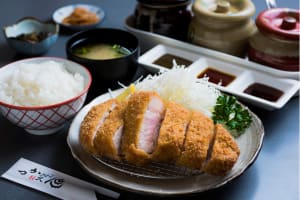 鹿児島グルメは衝撃の旨さ！ご当地料理＋人気店おすすめ13選｜黒豚や郷土料理ほか、鹿児島中央駅の名店も