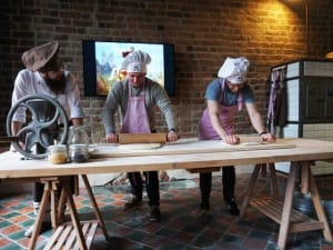 ポーランドのクロワッサンミュージアムで名物ロガルを作ろう！