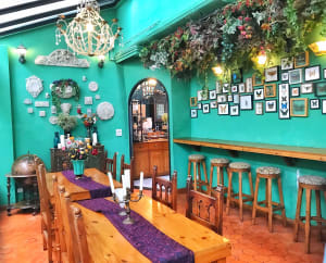 氷の中にお花！？バンコクで行きたいおしゃれカフェ『Featherstone Bistro Cafe』