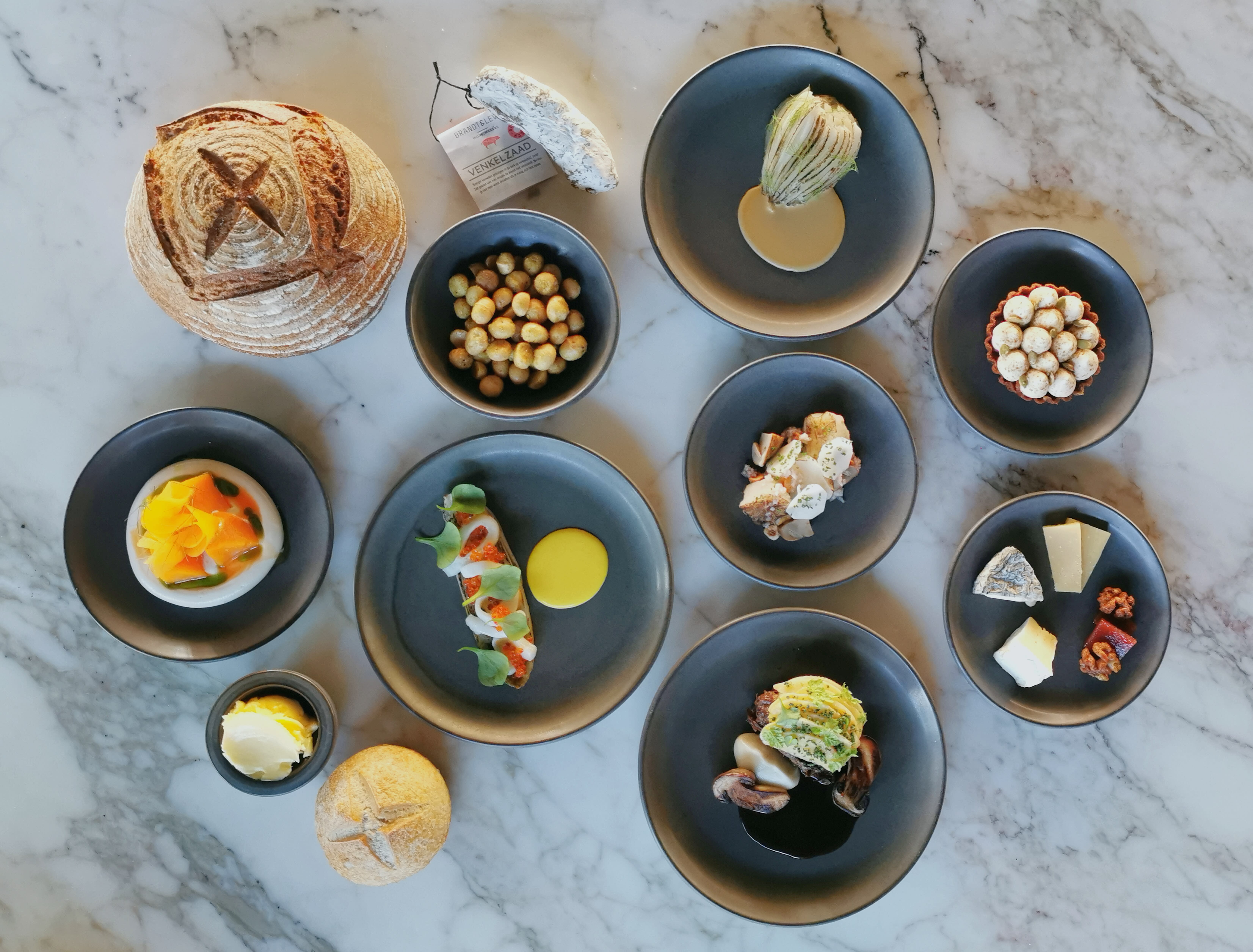 Amsterdam restaurants create special date night experiences for takeaway or delivery. Article by Table Sage