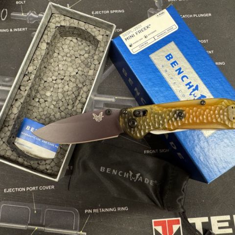 BENCHMADE MINI FREEK