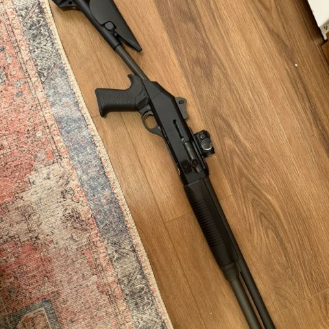 Benelli M4 upgraded 