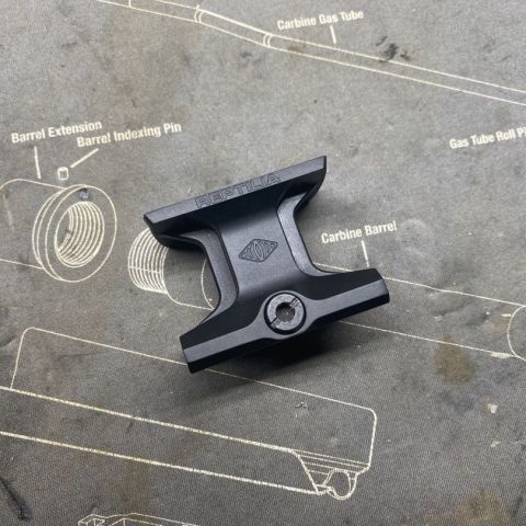 Reptilia 1.93 micro mount, black 