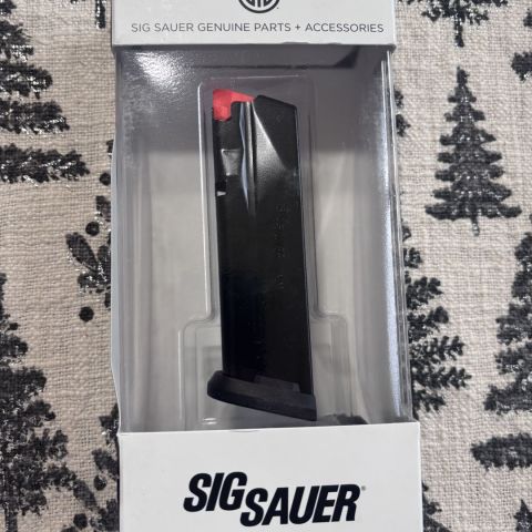 Sig P365 Macro 17 round mag