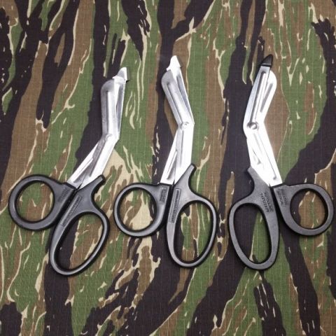 7.5" medical shears. "Bent tip" and "plastic tip"