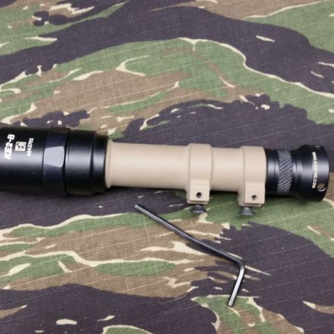 Surefire M600(KE2-B), Body Ceracoted "MAGPUL FDE"