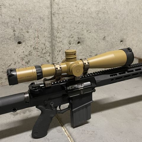 Schmidt & Bender PMII/LT/MTC/LP 5-25 in Ral8000. Illuminated P4FL Reticle. Like new with a small scratch on the side from my safe.