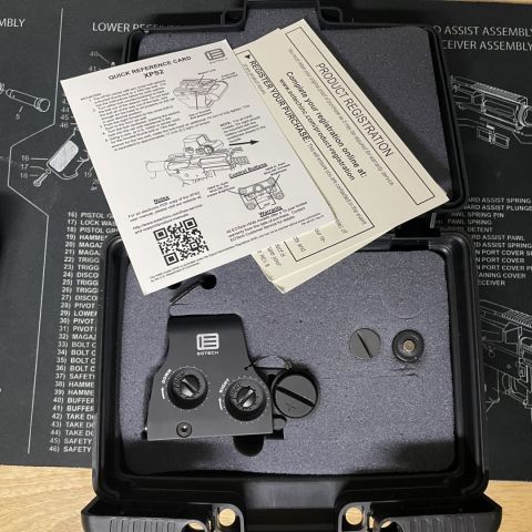 LNIB XPS2-0, comes with everything from the factory and is in like new condition. 