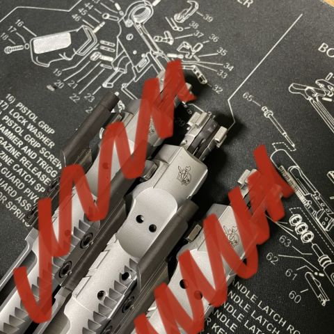 KAC Sandcutter with SR16 chrome bolt. Has about 60 rounds of 300blk subs on it. Text 775-843-2075