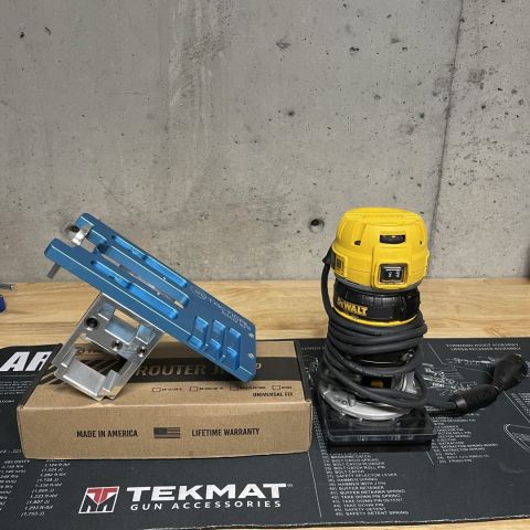 5D Router Jig Pro for AR15 and AR10 lowers. Dewalt DWP611 Router included as well as all necessary drill bits and correct end mill. 